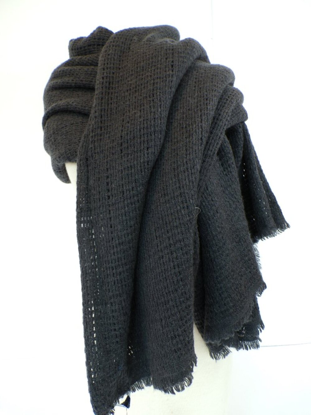 Bajra Merino Handmade in Nepal 100% Wool Scarf Shawl Wrap Charcoal NWT 56" x 64"